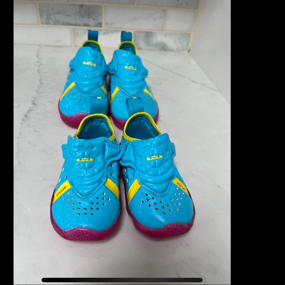 🔥3 Day Price Drop 🔥 2020 Lebron 17 Dunked TD South Beach Toddler size 4 C - Picture 6 of 12